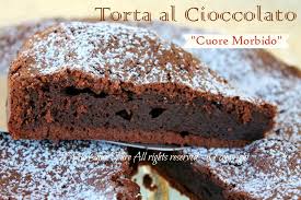 Ottima, conquista i bambini grazie alla sua crema golosissima. Torta Cioccolato Cuore Morbido Ricetta Facile