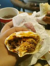 Introduced in 2005 and discontinued in 2006, the nacho crunch burrito featured a double portion of ground beef. Nachos Patatas Quesadillas Y Burritos Picture Of Taco Bell Malaga Tripadvisor