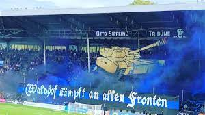 Die ultras haben indes einen teil der geldstrafe übernommen Umstrittene Waldhof Choreografie Gegen Rostock Rechtsradikale Symbolik