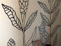 abstract leaves wallpaper tropical leaf design muralswallpaper em 2021 pinturas murais decorativas murais de parede pintados pintura de parede criativa