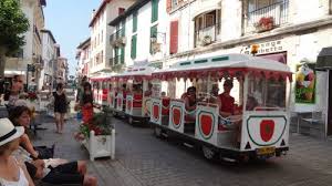 Administratiboki pirinio atlantikoak departamenduan dago. Saint Jean De Luz South West Of France The Little Train