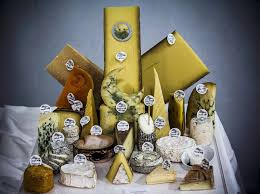How To Host A Dinner Party In True French Style The Good Life France The Good Life France