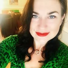 Julie Fielding's Instagram, Twitter & Facebook