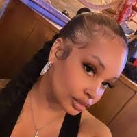 Tessa Woods's Instagram, Twitter & Facebook