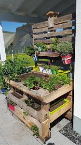 Efc59426f0f7512049d579a294584110 Jpg 564 1002 Pallets Garden Pallet Projects Garden Diy Planters