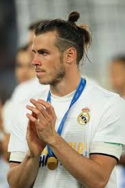 Maybe you would like to learn more about one of these? Gareth Bale Of Real Madrid Applauds At The End Of The Fifa Club World Gareth Bale Oval Face Men Long Hair Styles Men