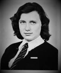My name Ann Beard. Of Rommany Road,SE.27 I went to Kingsdale the first year  it opened in 1958. I left in 1960. The head Master was Mr.Reece and we were  terrified of