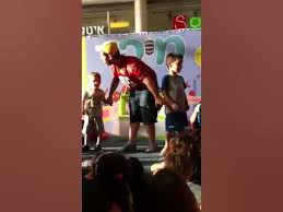 מיקי כוכבת הילדים המהממת;)