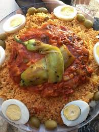 Couscous Algerien Ouadsouf Biskra Appele Meffouar Ou Seffa Decouvert Par Une Cliente A Moi Algerian Cuisine Algerian Recipes Middle East Food
