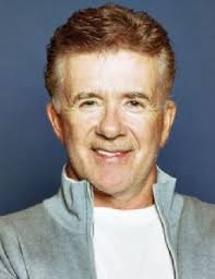 Who is Shelley Smith dating? Shelley Smith boyfriend, husband