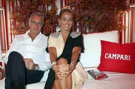 La moglie di paolo bonolis sta sonia bruganelli sta trascorrendo le vacanze in sardegna e ha postato sui social una foto dell'hotel. Chi E Sonia Bruganelli Moglie Di Paolo Bonolis Eta Altezza Vita Privata