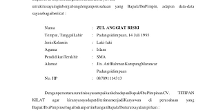 Surat lamaran pekerjaan merupakan surat dari seseorang yang membutuhkan pekerjaan kepada oran /pejabat yang bisa memberikan pekerjaan atau jabatan. Pengertian Surat Lamaran Kerja