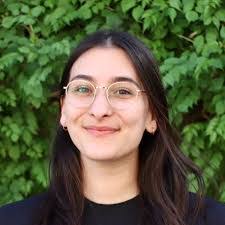 Latisha Holder's Instagram, Twitter & Facebook