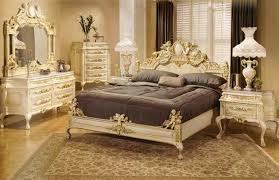 After this, use the hammer to fix all the broken items. 16 Glamorous Baroque Dream Bedroom Design Ideas