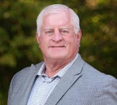 Dennis Bacon's Instagram, Twitter & Facebook