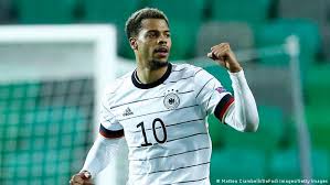 Lukas nmecha (born 14 december 1998) is a professional footballer who plays as a forward for he is a current germany u21 international, despite being capped by england at the same level. Spzjpe8z4njdim