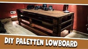 Ein tv möbel aus paletten selber bauen heimwerkerking. Diy Paletten Lowboard Youtube