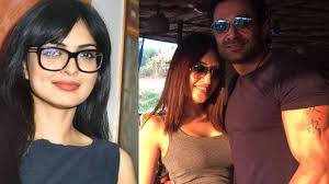 Klik di sini untuk melihat daftar penipu. Tattooed My Name On His Chest Niharika Singh Remembers Abusive Husband Of Flight Attendant Who Committed Suicide