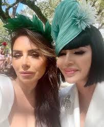 Marta Bloom's Instagram, Twitter & Facebook