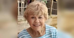 Joanne Persico's Instagram, Twitter & Facebook