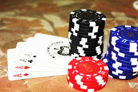 hình ảnh : Trò chơi, Giải trí, Cờ bạc, thẻ, hình minh họa, Lưỡi dao,  Casino, bài bạc, May mắn, rủi ro, nghiện, thắng lợi, khoai tây chiên,  Poker, Las vegas, cơ