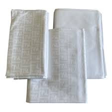 Ihre weltweit erste adresse für einzigartige mode für faszinierende frauen. Fendi In Cotone Bianco 15555164