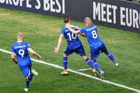 Un premier match à élimination directe compliqué pour les bleus. Euro 2016 Le Commentateur Fou Islandais Vient De Perdre Son Travail