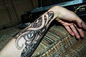 Cephalopod Tatouage Tentacule Idees De Tatouages Design De Tatouage De Poulpe