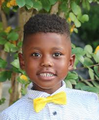 Young entrepreneurs committed to helping others