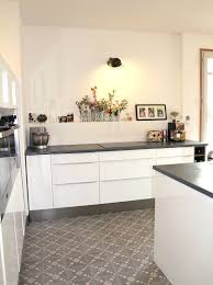 Home La Cuisine Barnabe Aime Le Cafe Idee Deco Cuisine Planificateur De Cuisine Cuisine Moderne Blanche