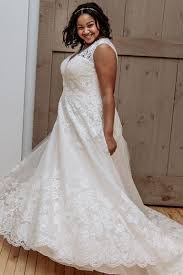 Plus Size Wedding Dress Guide Davids Bridal