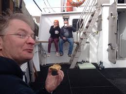 MV Huskyan & Divers Lodge...