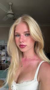 Outfit Inspiration from Hannah: Stylish Looks to Try