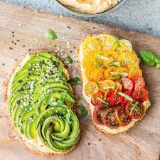 Painforchangeun Lunch Rapide Un Snack Une Envie De Tartine Pourquoi Pas Remplacer Le Beurre Par Du Houmous Homemade Hummus Healthy Recipes Rainbow Tomatoes