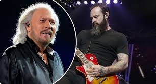 Just - When Barry Gibb's Son Got On Stage For Emotional Duet Of Bee Gees'  'I'Ve Gotta Get A Message To You' | Facebook