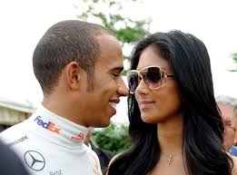 Nicole Scherzinger violée : elle évoque sa sextape avec Lewis Hamilton...