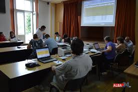 În 2017, la examenul de titularizare, 47,63% dintre candidaţi au obţinut note. Titularizare 2017 Peste 45 Dintre CandidaÅ£i Au Luat Peste 7 La Proba ScrisÄ DupÄ ContestaÅ£ii Top Profesori DupÄ Notele Finale Alba24