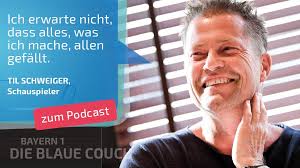 He previously served as athletic director for the university at buffalo, and as assistant athletic director for the university of mississippi. Til Schweiger Schauspieler Und Regisseur Yoga Ist Ihm Zu Langweilig Blaue Couch Bayern 1 Radio Br De