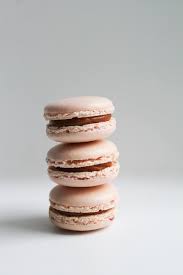 Macarons Caramel Beurre Sale En 2020 Macaron Caramel Macaron Caramel Beurre Sale Recette Macaron
