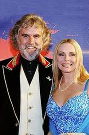 Fox, iconic actor, author and advocate whose hollywood career has been marked by worldwide acclaim, honor and awards, launched the foundation in 2000 after publicly disclosing his 1991 diagnosis, at age 29, with parkinson's disease. Billy Connolly Row Upset Old Pal Michael Parkinson After Dulled Brain Claim Daily Record