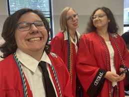 King & Queen graduates encouraged to make their mark