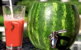 Questa tipologia di cocktail è l'ideale per accompagnare una conversazione prima di un antipasto o degli stuzzichini durante un bel aperitivo. 5 Aperitivi Alla Frutta Alla Portata Di Tutti