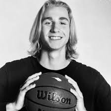 3227618?width=600&height=600&cropmode=Fill&anchor=Center