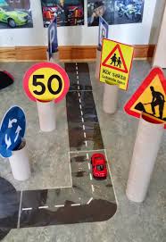 Kreativa Barn Vagdelar Och Trafikskyltar Vagmarken Barnaktiviteter Forskoleideer