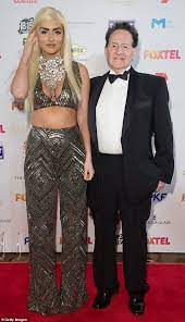 Controversial australian businessman geoffrey edelsten has died aged 78 in melbourne. Gabi Grecko 29 Splits With Husband Geoffrey Edelsten 75 Daily Mail Online