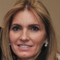 Sandra Girardi's Instagram, Twitter & Facebook