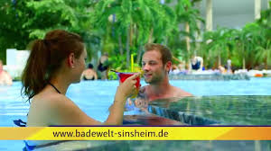 Entspannen in türkisblauen lagunen, erfrischende cocktails an der poolbar genießen und unter. Thermen Badewelt Sinsheim Regiotv Youtube
