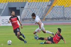 تعرض الزمالك لهزيمة قاسية أمام طلائع الجيش بثلاثة أهداف مقابل هدفين في الجولة الثامنة من الدوري المصري. Ø§Ù„Ø²Ù…Ø§Ù„Ùƒ ÙŠØªØ¹Ø§Ø¯Ù„ ÙˆØ¯ÙŠØ§ Ù…Ø¹ Ø·Ù„Ø§Ø¦Ø¹ Ø§Ù„Ø¬ÙŠØ´ ÙŠÙ„Ø§ÙƒÙˆØ±Ø©