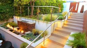 Interior rumah 1 lantai ini sangat minimalis dan cantik dengan pencahayaan yang tepat galeri desain rumah cantik 21. Dekorasi Cantik Untuk Halaman Belakang Rumah Mini Garden Lighting Design Backyard Landscaping Designs Backyard Garden Design