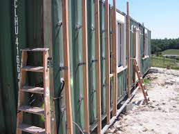 Ossature Bois Pour Accueillir Le Bardage Maison Bbc Container Overblog Com Bardage Bois Exterieur Bardage Maison Maison Container